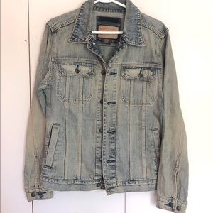 Aeropostale destructed vintage-washed denim jacket, Sz M